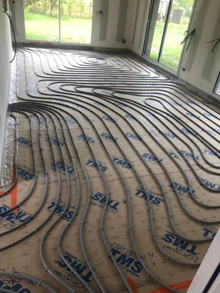 Réalisation d'un plancher chauffant dans une maison neuve